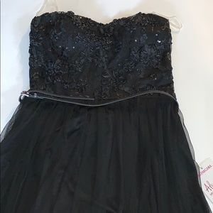Black strapless Prom girl dress!